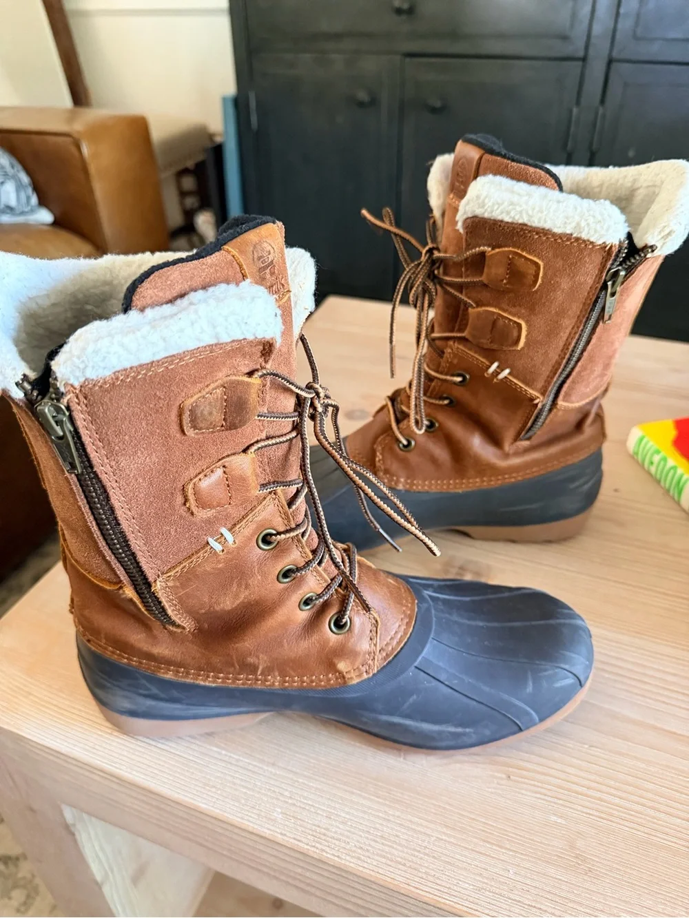 Kamik Women’s Insulated Brown suede and leather lace-Up Winter Boots